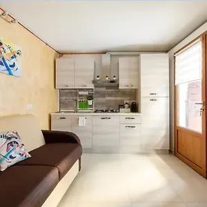 https://casetta-in-contrada.it-lombardy.com